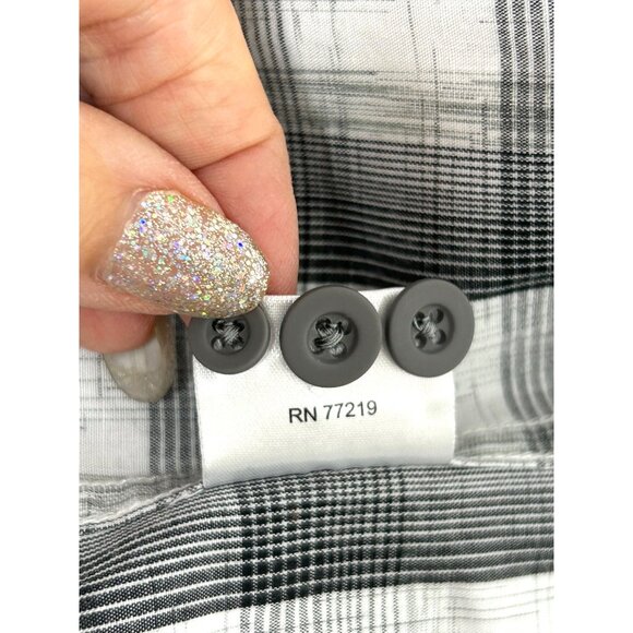 Joseph Abboud Men’s Shirt Button Down M Slim Fit Plaid Black Grey White Contrast - Picture 10 of 11